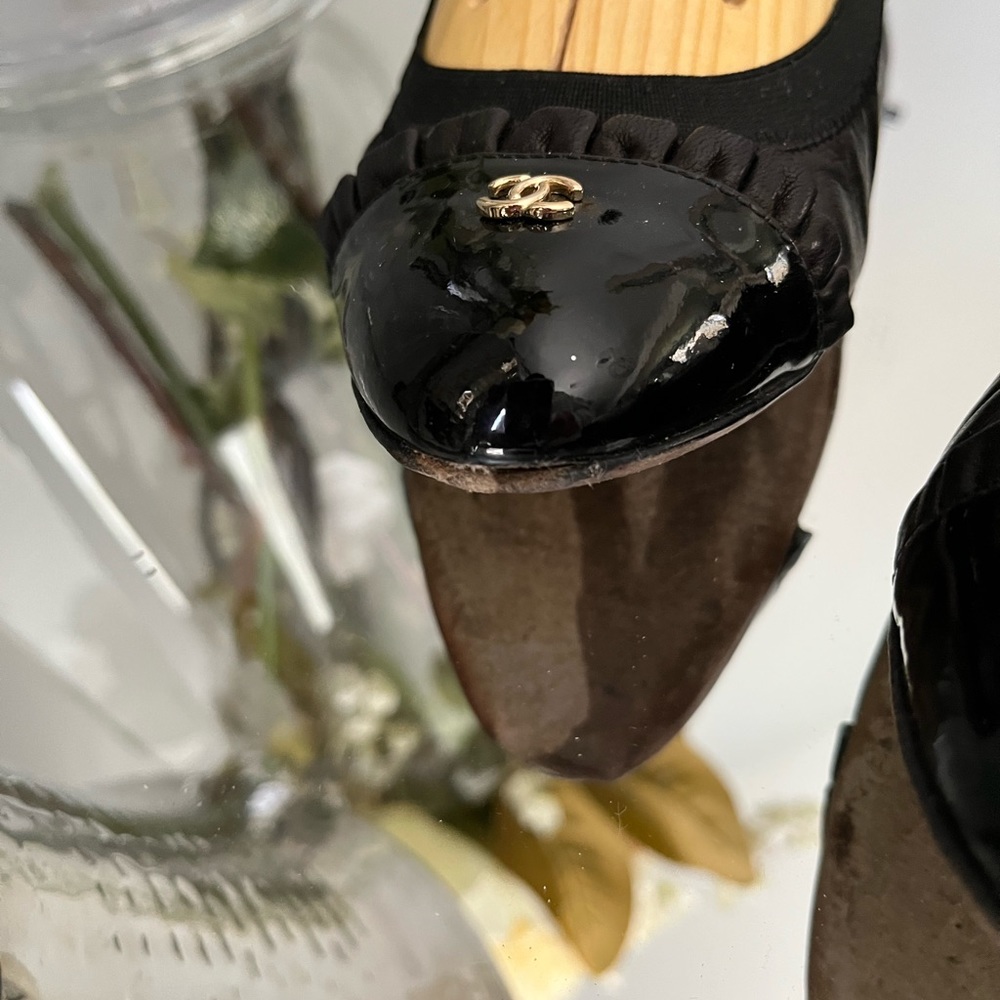 Chanel patent toe - Picture 4 of 5